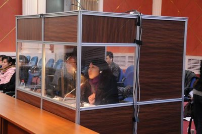 1586221229328496.jpg 同傳1.jpg